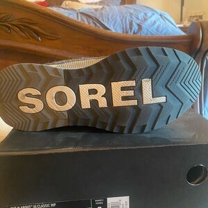 Gently used Sorel boots